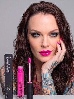 Be A Bombshell Last Call Girl Lip Gloss Bright Pink Shine Makeup Top Sz OS NWT